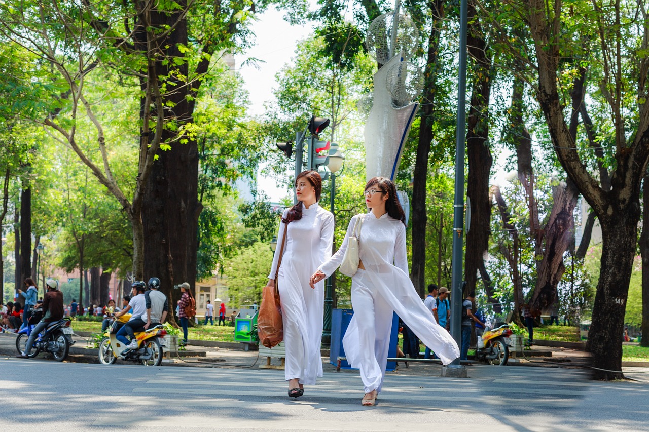 五月泰国女同电视剧，魅力无限，情感交织的魅力之旅